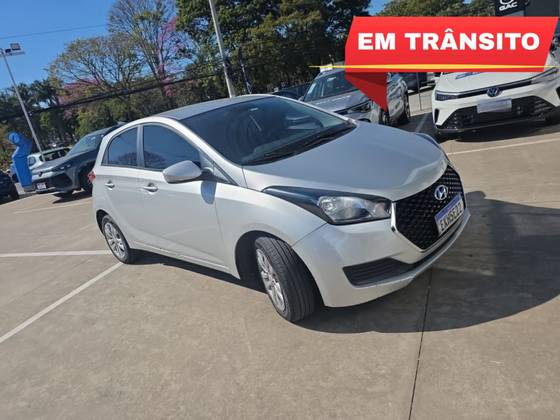 HYUNDAI HB20 1.0 COMFORT PLUS 12V FLEX 4P MANUAL HYUNDAI HB20 1.0 COMFORT PLUS 12V FLEX 4P MANUAL